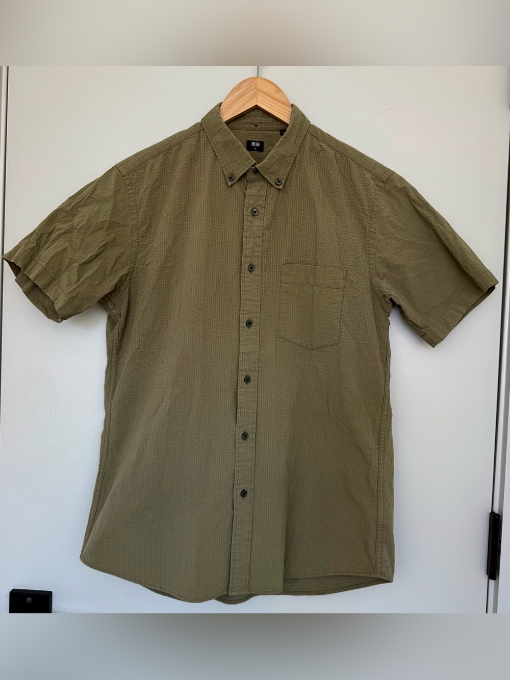 Uniqlo Olive Green Short-Sleeve Button-Down Shirt